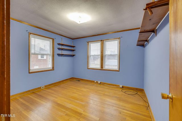 1524 Fairview Avenue, Kingsport, TN 37660