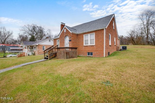 1524 Fairview Avenue, Kingsport, TN 37660