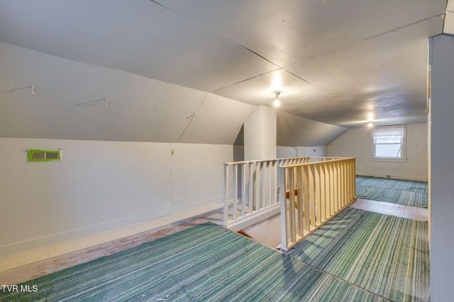 1524 Fairview Avenue, Kingsport, TN 37660