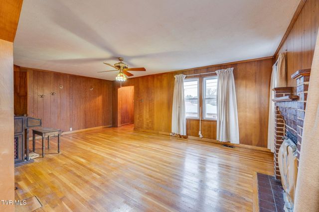 1524 Fairview Avenue, Kingsport, TN 37660