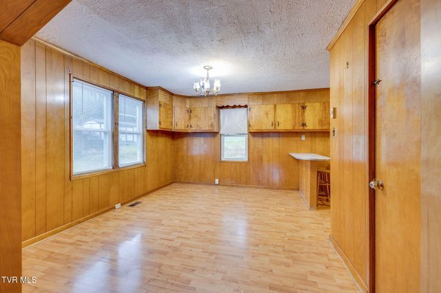 1524 Fairview Avenue, Kingsport, TN 37660