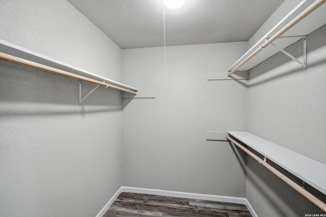 5342 BINZ ENGLEMAN RD, Kirby, TX 78219