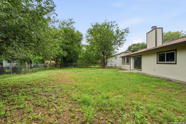 5342 BINZ ENGLEMAN RD, Kirby, TX 78219