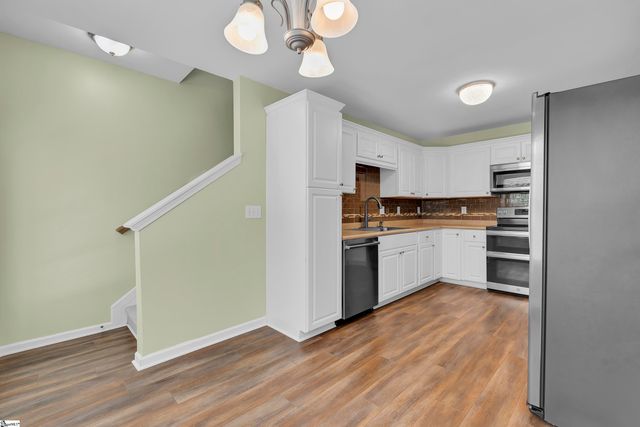 106 Wyndham Court, Greenville, SC 29615