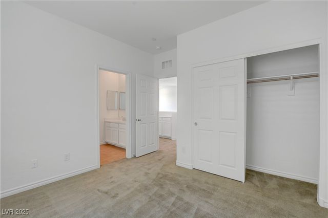 882 Sycamore Falls Street, Henderson, NV 89052