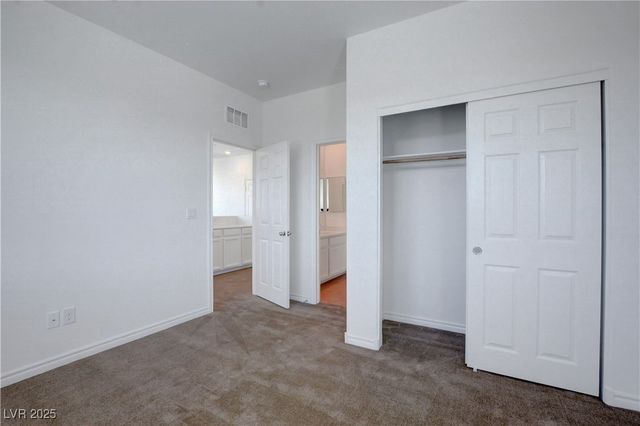 882 Sycamore Falls Street, Henderson, NV 89052