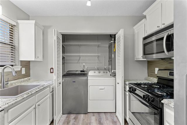 810 Bonnie Glen SE Drive, Marietta, GA 30067