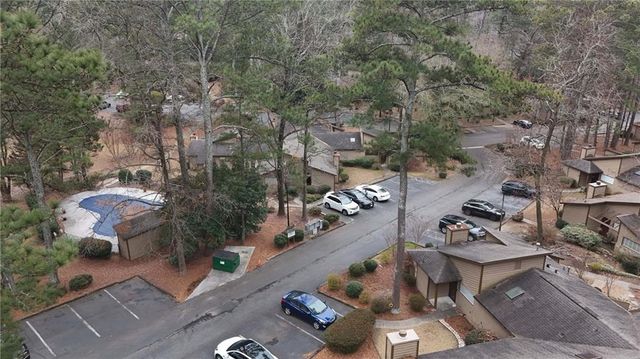 810 Bonnie Glen SE Drive, Marietta, GA 30067