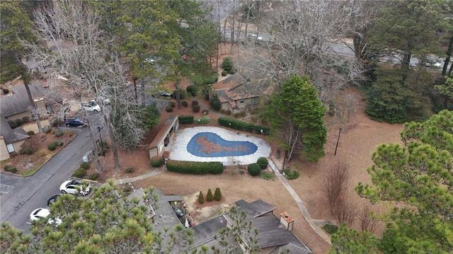 810 Bonnie Glen SE Drive, Marietta, GA 30067