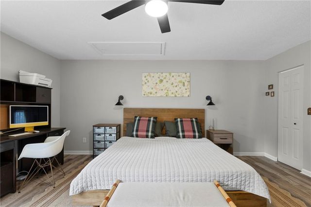 810 Bonnie Glen SE Drive, Marietta, GA 30067