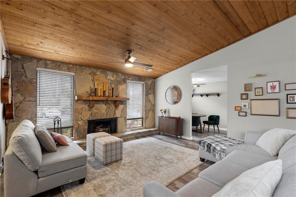 810 Bonnie Glen SE Drive, Marietta, GA 30067