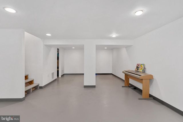 8250 SINGING WOOD CT, Spotsylvania, VA 22553