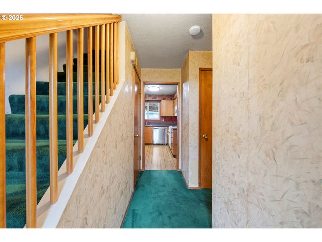 1411 Ne ARROWWOOD St, Hillsboro, OR 97124