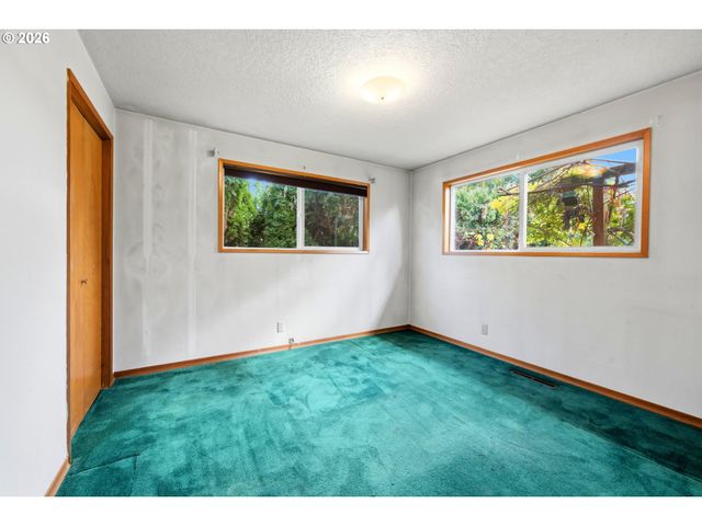 1411 Ne ARROWWOOD St, Hillsboro, OR 97124