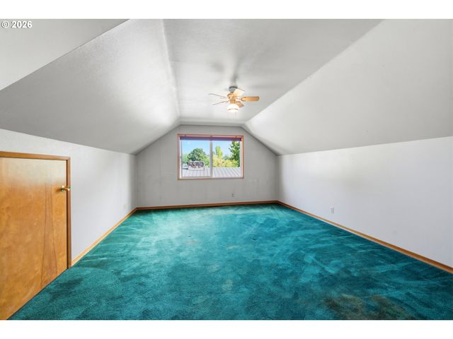 1411 Ne ARROWWOOD St, Hillsboro, OR 97124