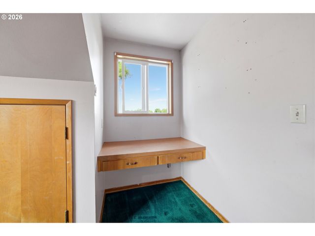 1411 Ne ARROWWOOD St, Hillsboro, OR 97124