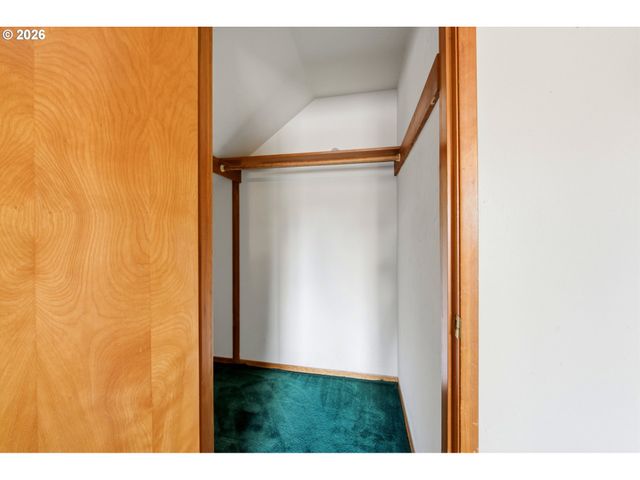 1411 Ne ARROWWOOD St, Hillsboro, OR 97124