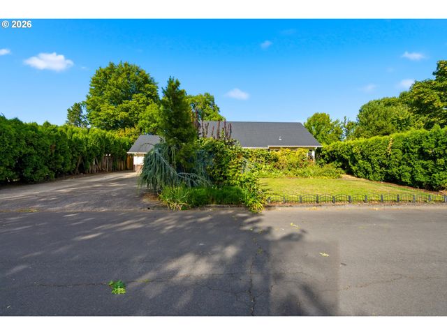 1411 Ne ARROWWOOD St, Hillsboro, OR 97124