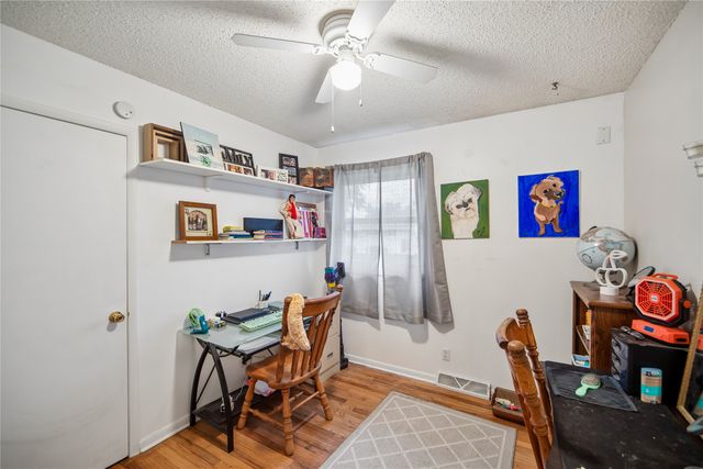 1409 SW Kenworthy Drive, Ankeny, IA 50023