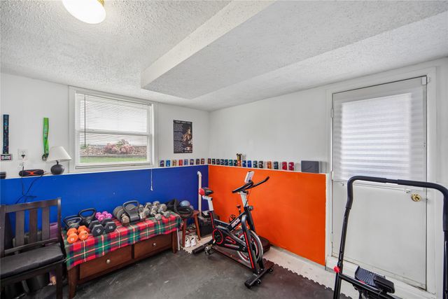 1409 SW Kenworthy Drive, Ankeny, IA 50023