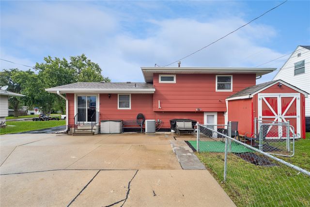 1409 SW Kenworthy Drive, Ankeny, IA 50023