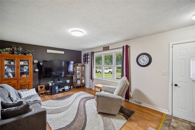 1409 SW Kenworthy Drive, Ankeny, IA 50023