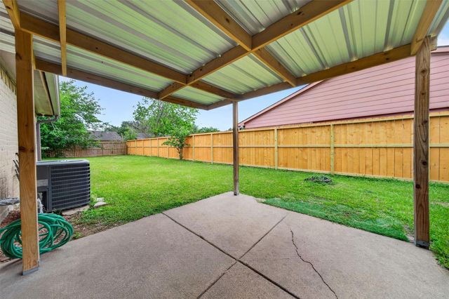 6447 W Fuqua Drive, Houston, TX 77489