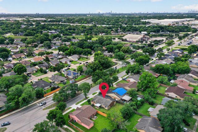 6447 W Fuqua Drive, Houston, TX 77489