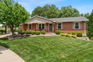 6441 Farmcrest Court, Unincorporated, MO 63129