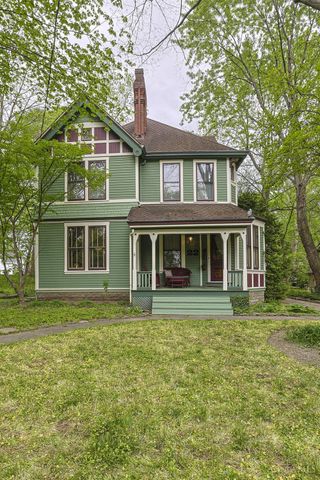 22 Burns Avenue, Wyoming, OH 45215