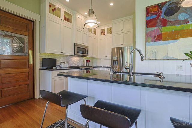 22 Burns Avenue, Wyoming, OH 45215