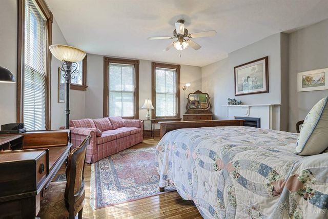 22 Burns Avenue, Wyoming, OH 45215