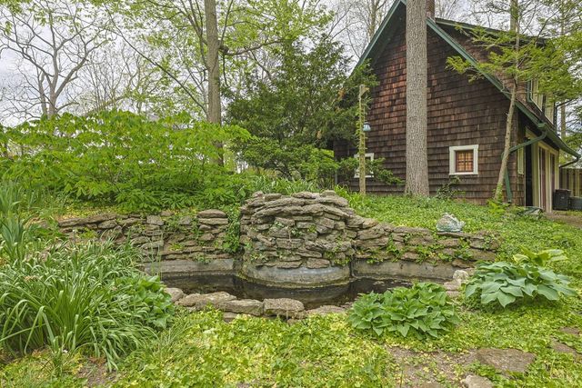 22 Burns Avenue, Wyoming, OH 45215