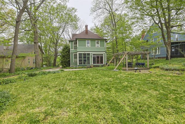 22 Burns Avenue, Wyoming, OH 45215