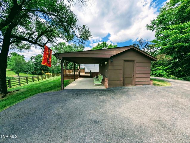 373 The Flats Drive, Clintwood, VA 24228