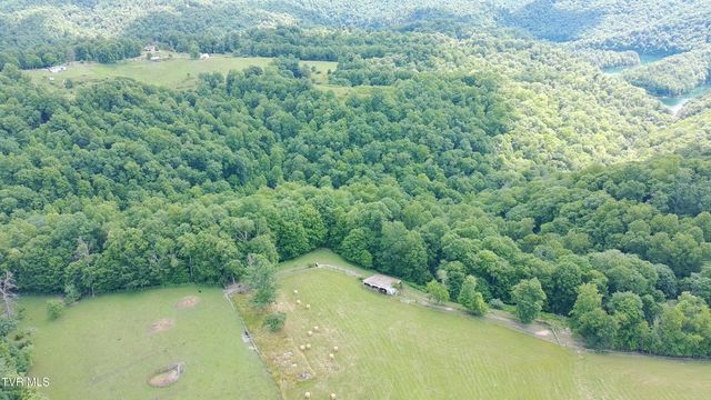 373 The Flats Drive, Clintwood, VA 24228