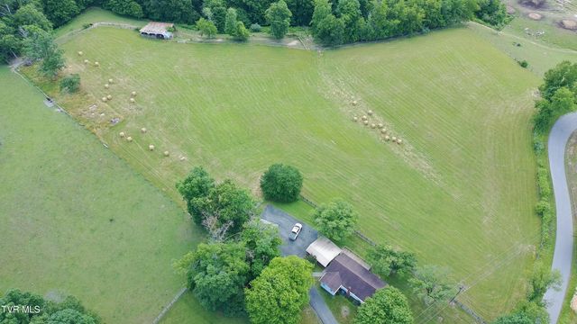 373 The Flats Drive, Clintwood, VA 24228