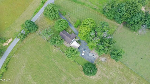 373 The Flats Drive, Clintwood, VA 24228
