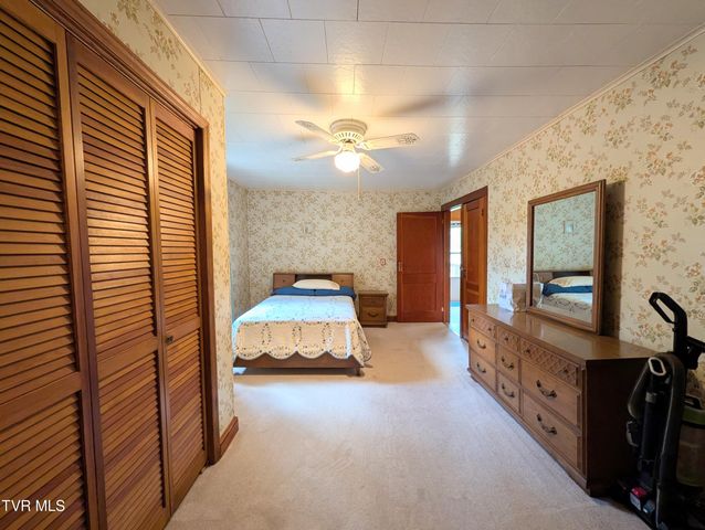 373 The Flats Drive, Clintwood, VA 24228