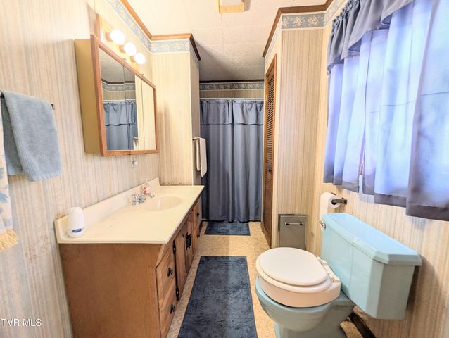 373 The Flats Drive, Clintwood, VA 24228