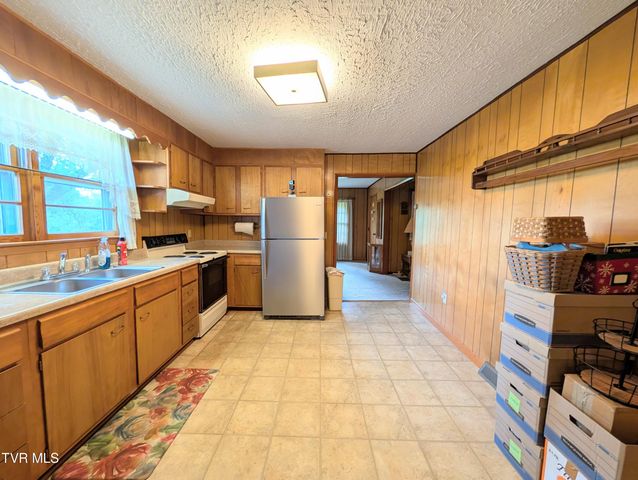 373 The Flats Drive, Clintwood, VA 24228