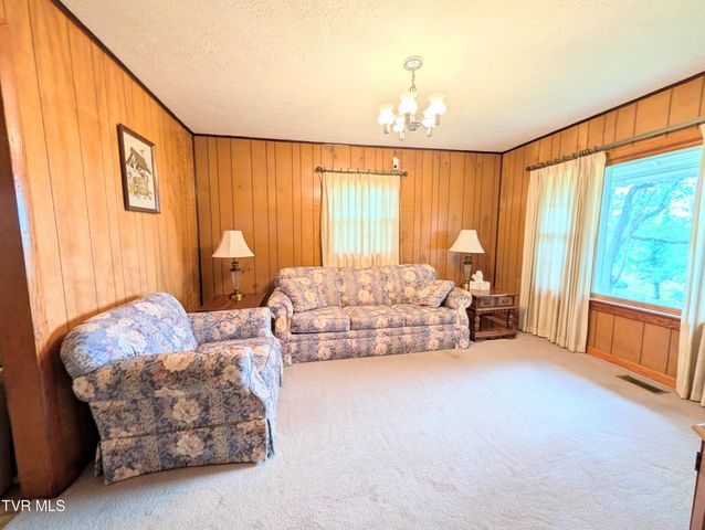 373 The Flats Drive, Clintwood, VA 24228