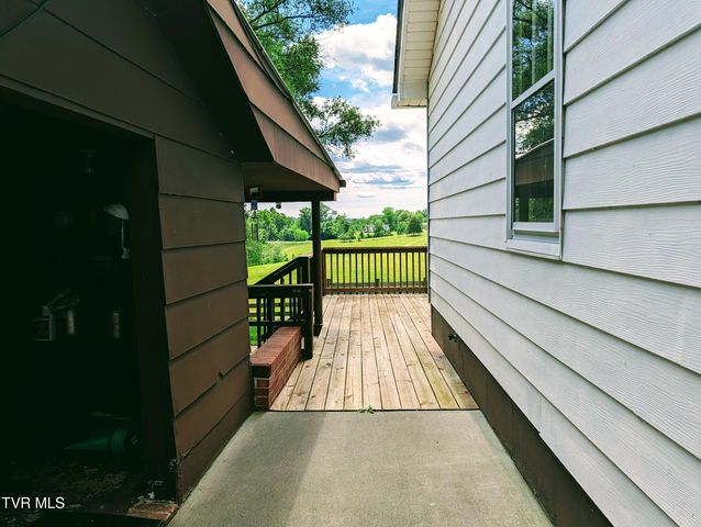 373 The Flats Drive, Clintwood, VA 24228