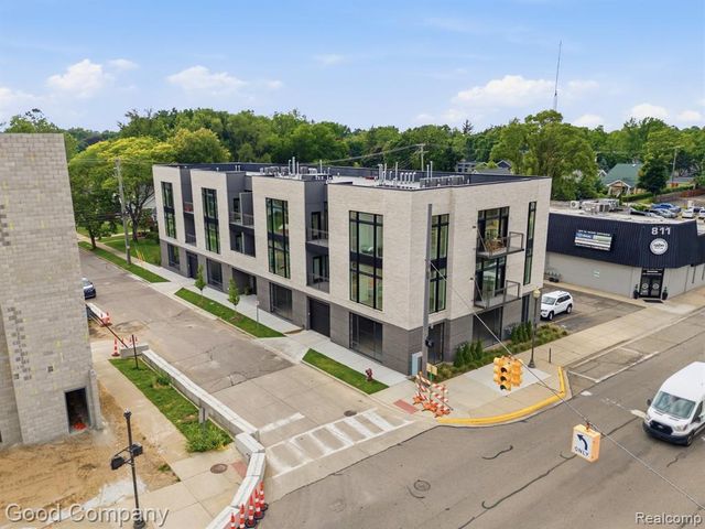 110 Austin Avenue 303, Royal Oak, MI 48067