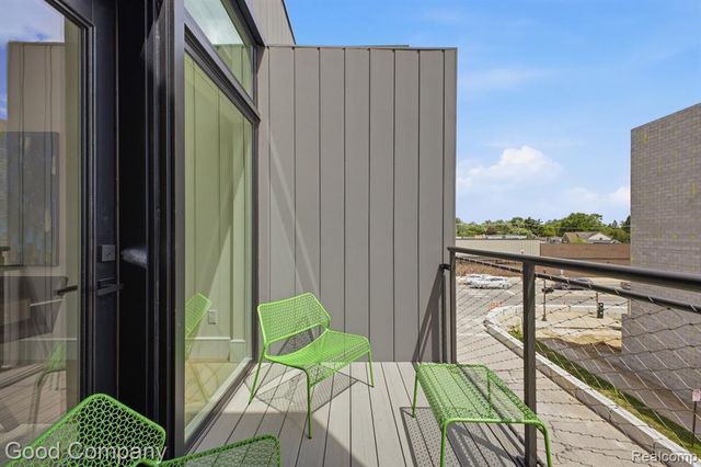 110 Austin Avenue 303, Royal Oak, MI 48067