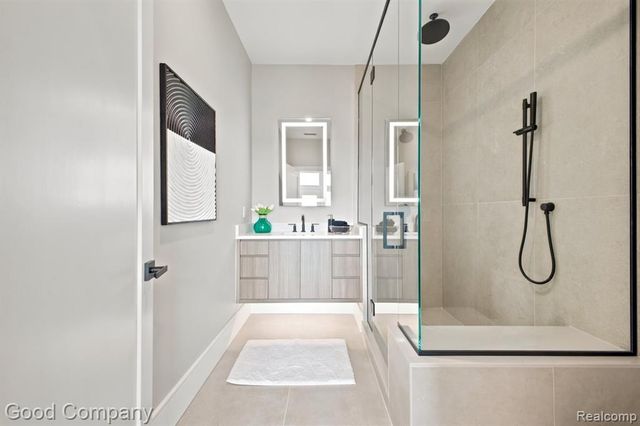 110 Austin Avenue 303, Royal Oak, MI 48067