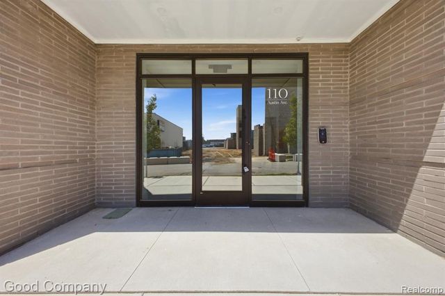 110 Austin Avenue 303, Royal Oak, MI 48067