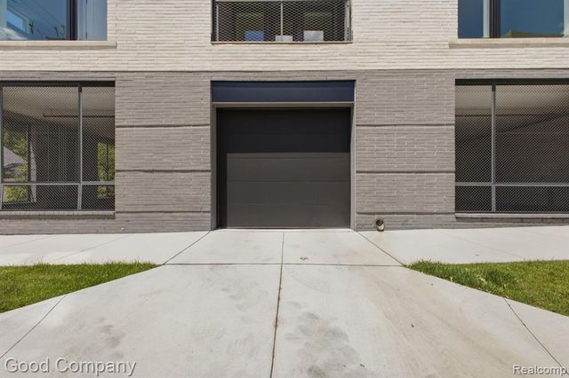 110 Austin Avenue 303, Royal Oak, MI 48067