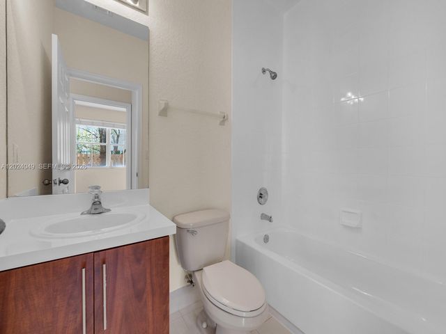 2511 SE 15th Ct, Homestead, FL 33035