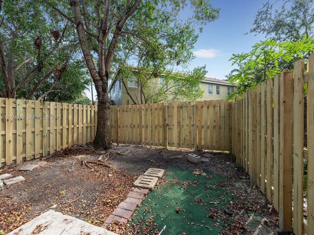 2511 SE 15th Ct, Homestead, FL 33035